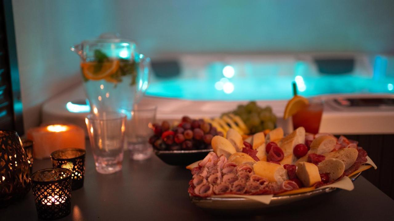 Hôtel Wellness Relax - Luxusni à Prague Extérieur photo