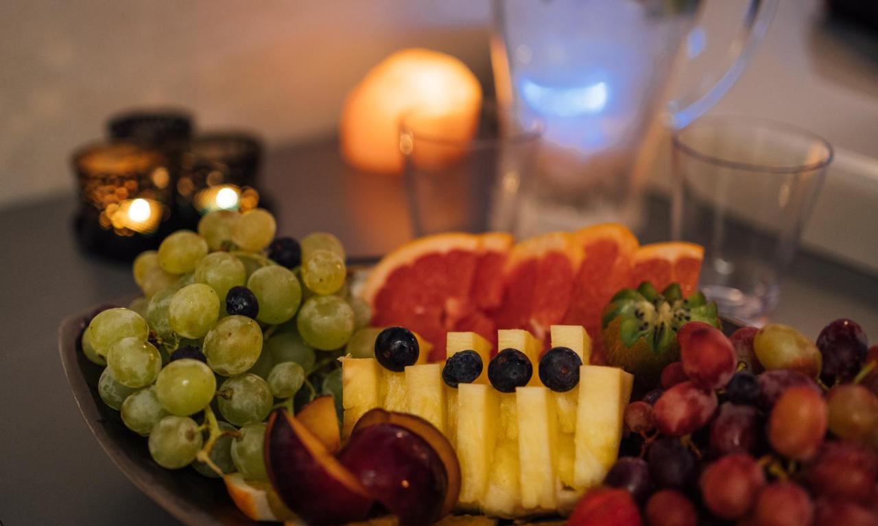 Hôtel Wellness Relax - Luxusni à Prague Extérieur photo