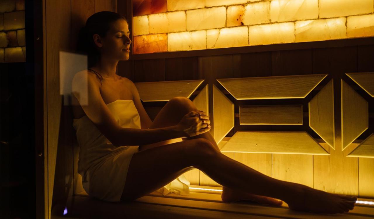 Hôtel Wellness Relax - Luxusni à Prague Extérieur photo