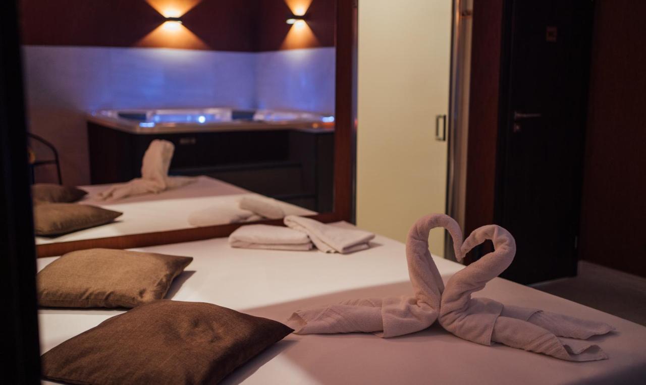 Hôtel Wellness Relax - Luxusni à Prague Extérieur photo